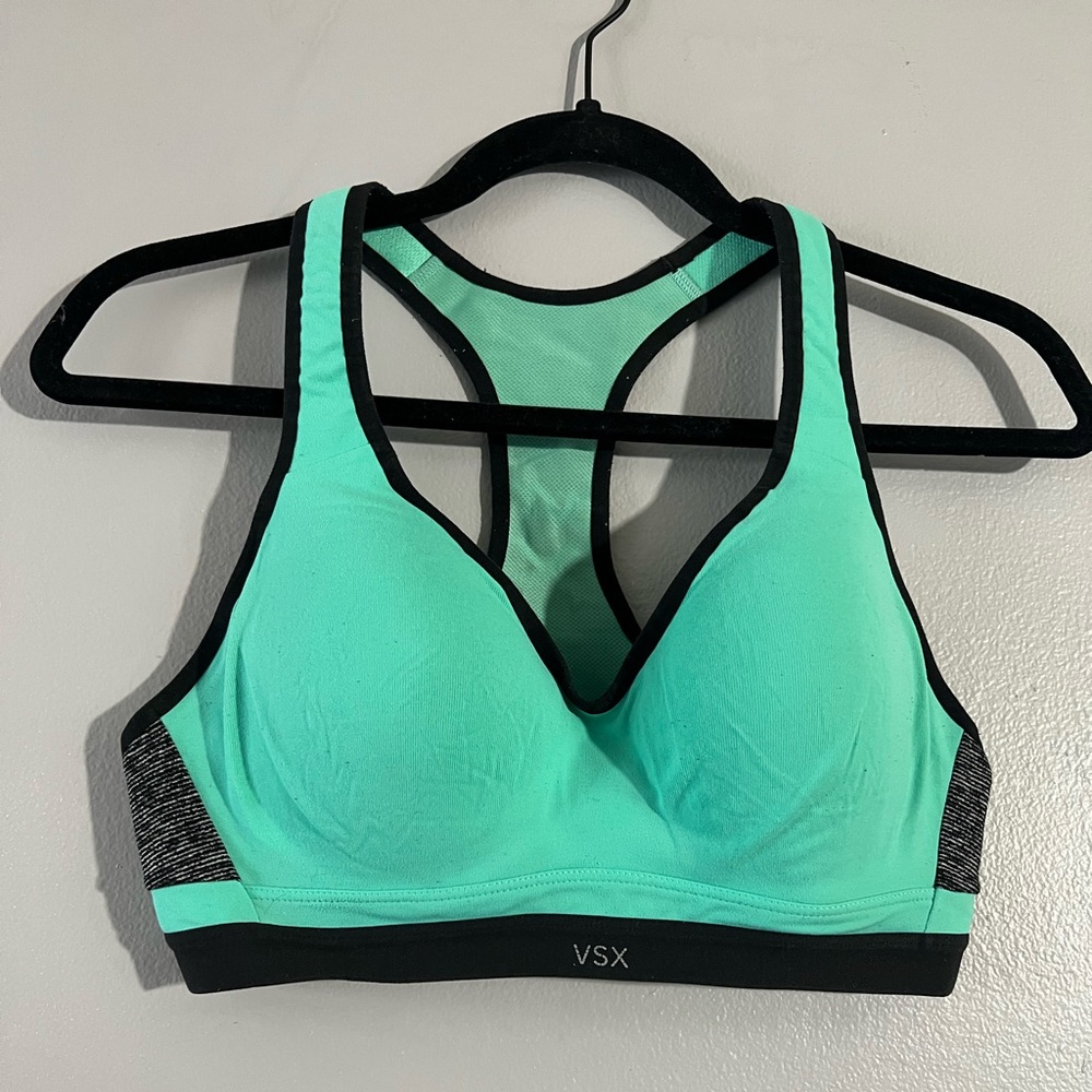 Victoria's Secret VSX Sport's bra size 34C